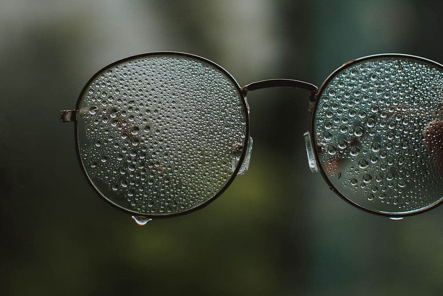 5 Effective Ways to Stop Your Glasses and Goggles from Fogging