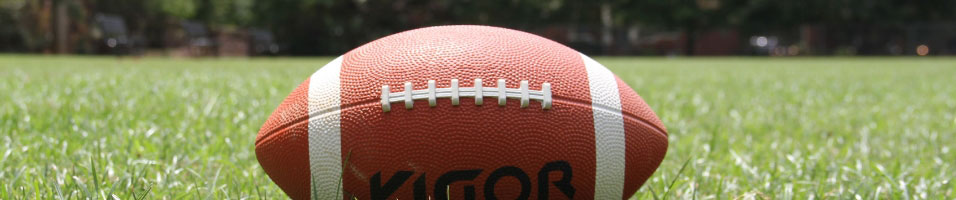 Football goggles for enhanced visibility and protection in sports