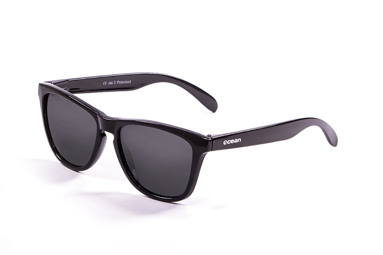 Ocean Sea Shiny Black/Polarized Smoke