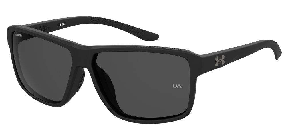 Under Armour Kickoff/F in Matte Black