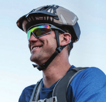 Cyclist wearing B-rock sunglasses