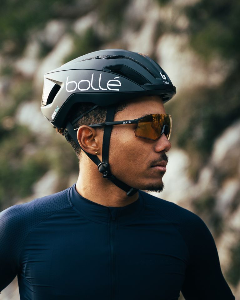 Cyclist wearing Bolle Icarus sunglasses
