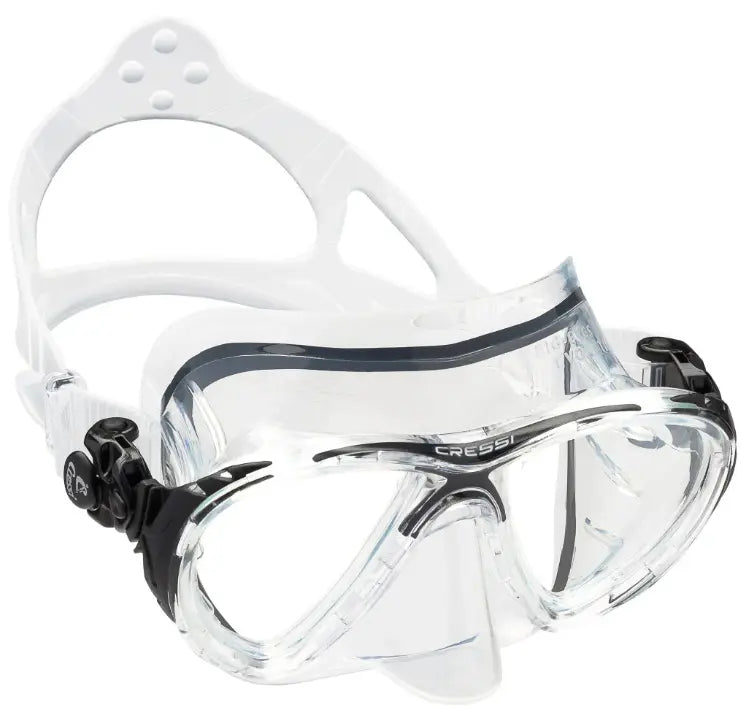 Cressi Big Eyes Evolution scuba mask in clear/black