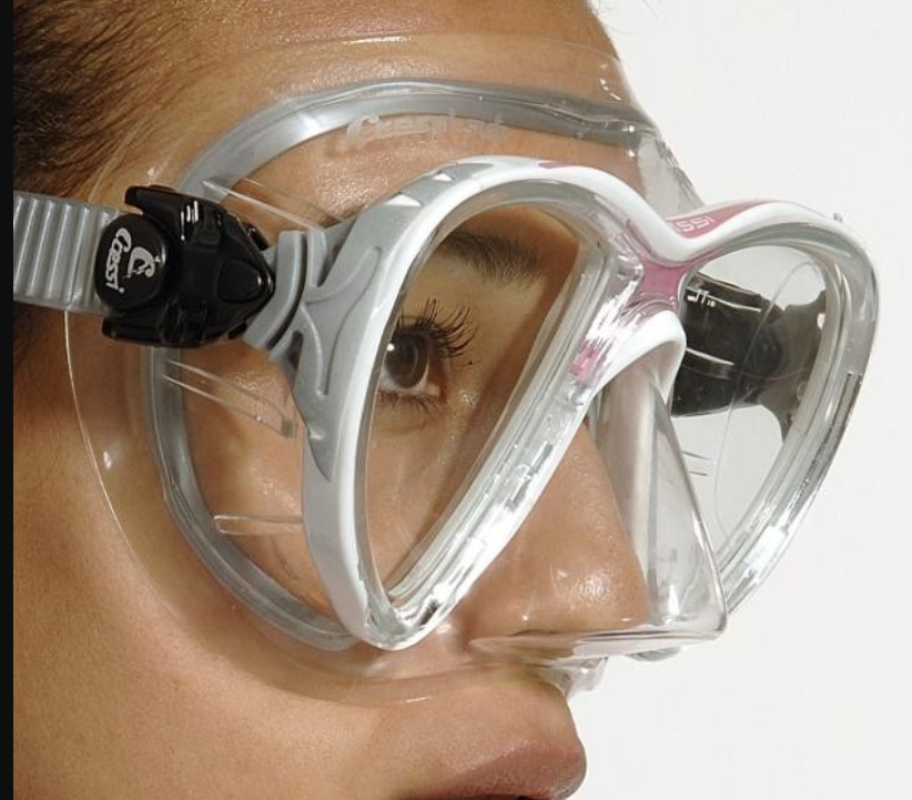 Woman wearing Cressi Evo Big Eyes scuba mask