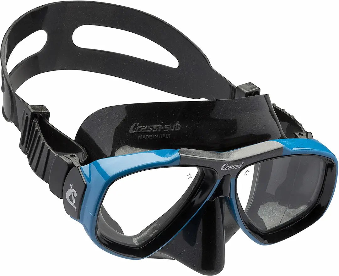 Cressi Focus scuba mask in black with blue