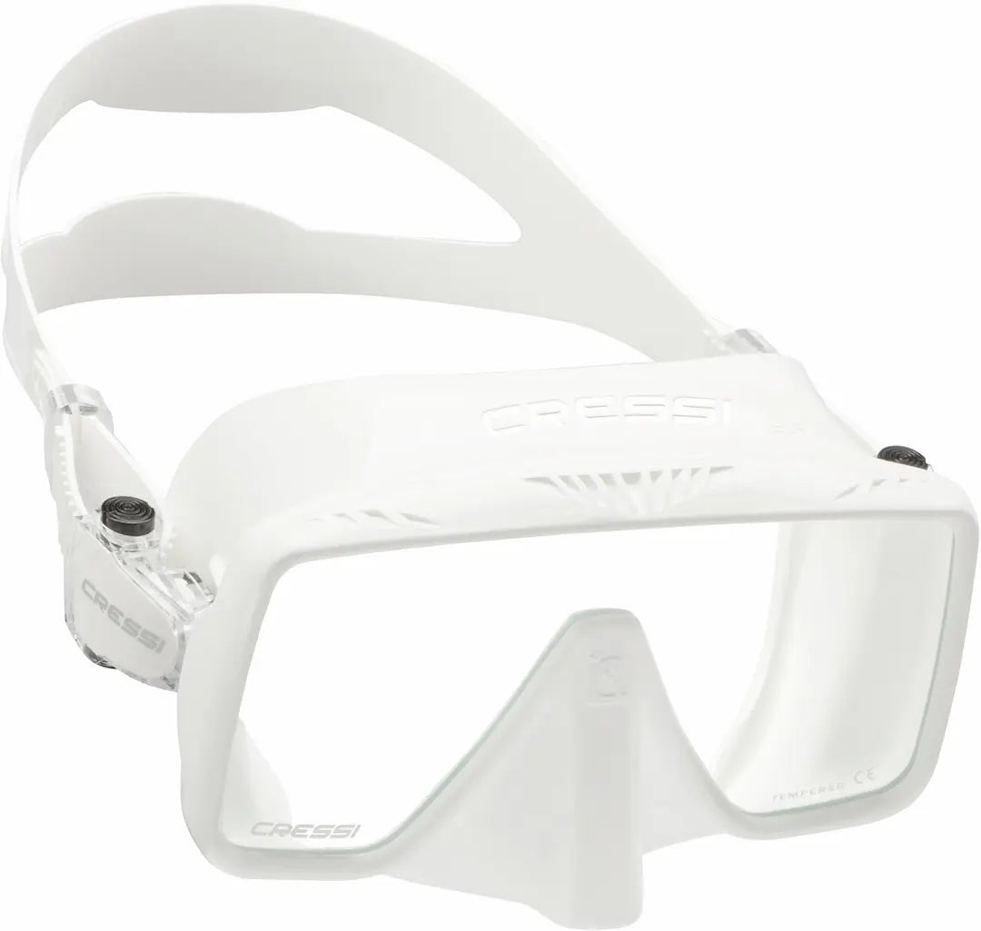 Cressi SF1 scuba mask in white
