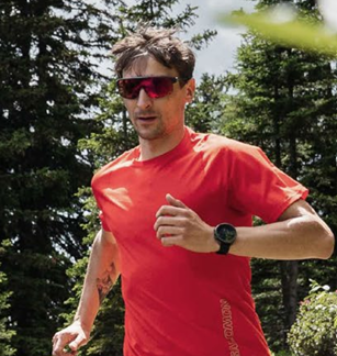 Person wearing Evil Eye e016 Traileye 