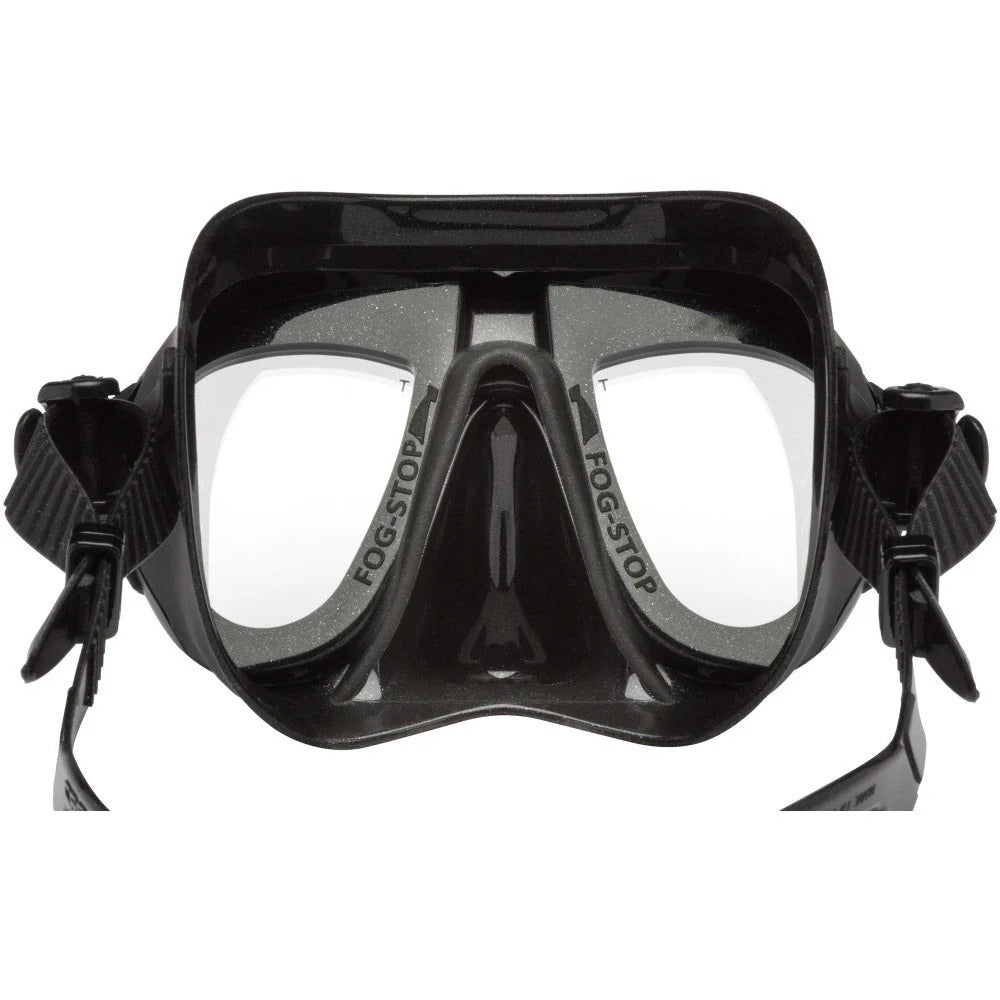 Cressi Calibro snorkel mask inside view with fog stop technology