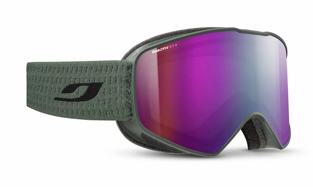 Julbo Cyclon ski goggles in green with 0-4 high contrast lenses