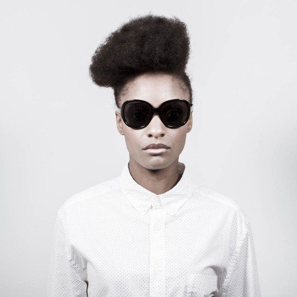 Woman wearing Ocean Elisa sunglasses