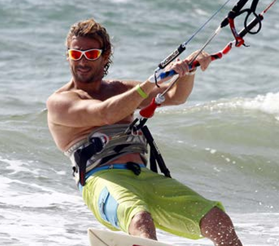 Kite surfer wearing Ocean Tierra de Furgo watersport sunglasses
