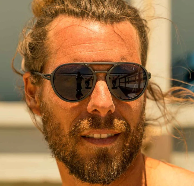 Person wearing Ombraz Dolomite sunglasses