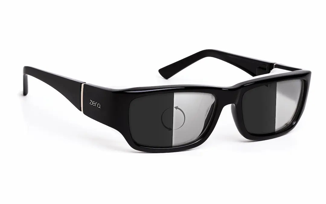 7Eye by Panoptx Nereus Gloss Black/Photochromic DarkShift lenses