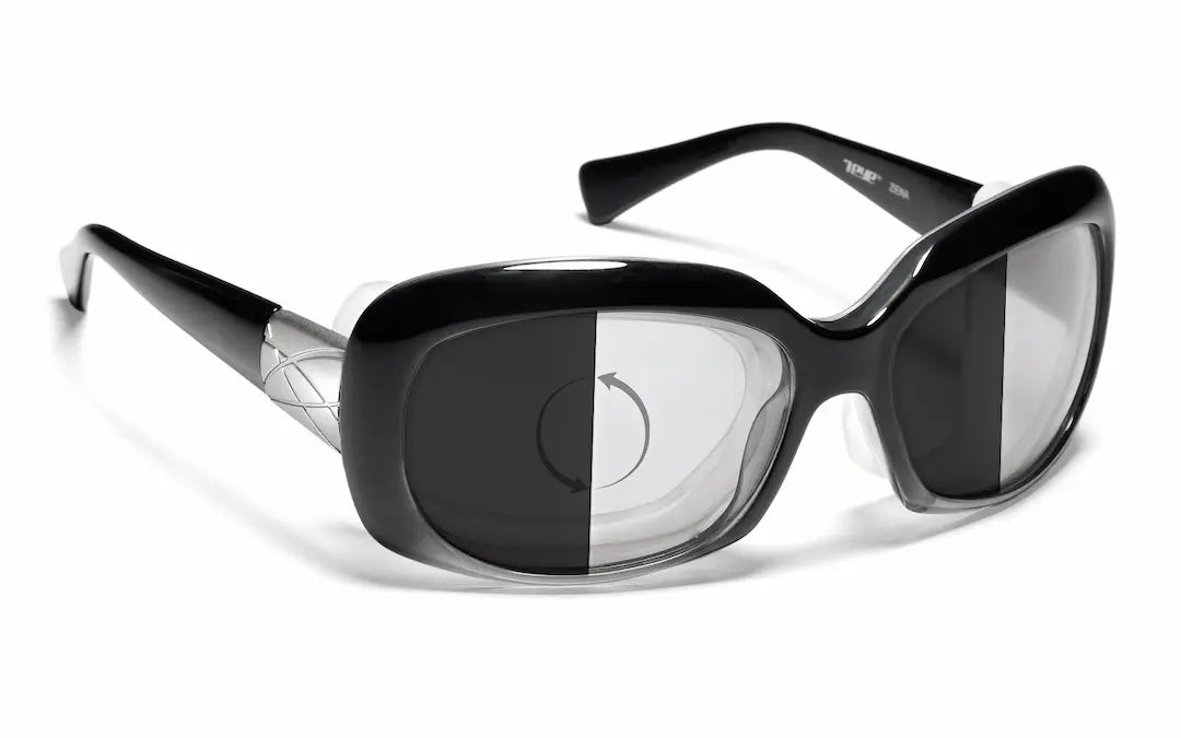 7Eye by Panoptx Gloss Black/Photochromic Darkshift lenses