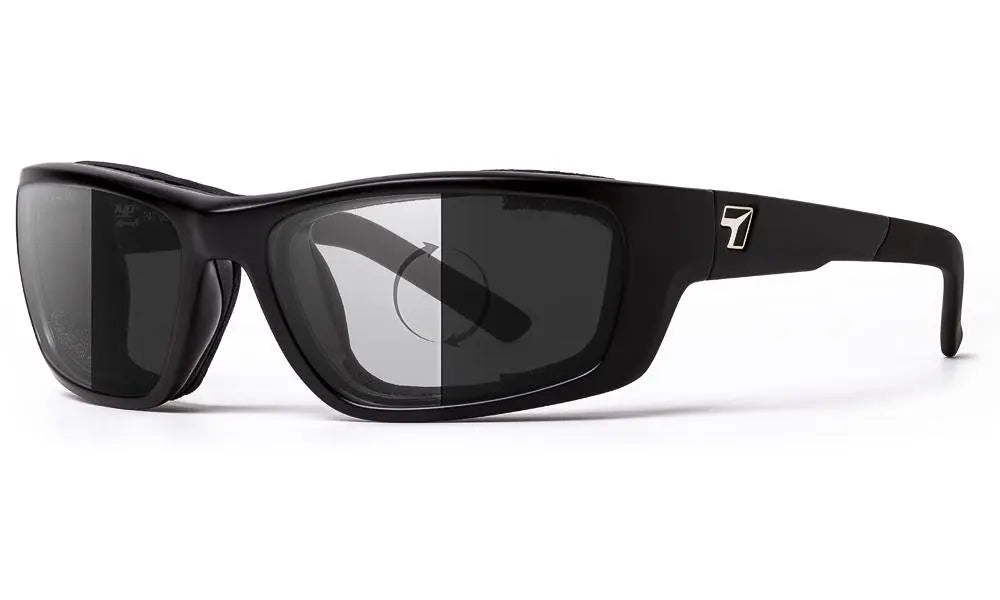 7Eye by Panoptx Ventus Matte Black/Photochromic Darkshift