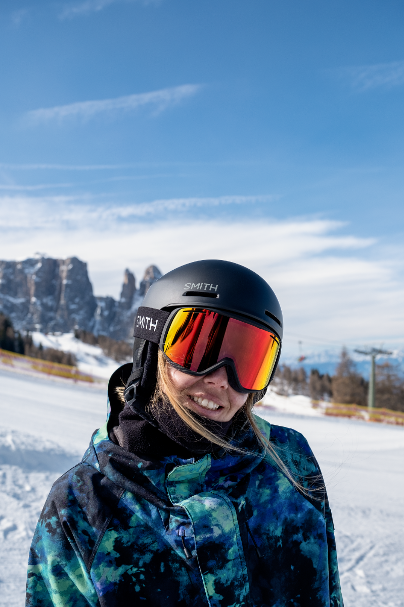 skier wearing Smith Rally ski goggles