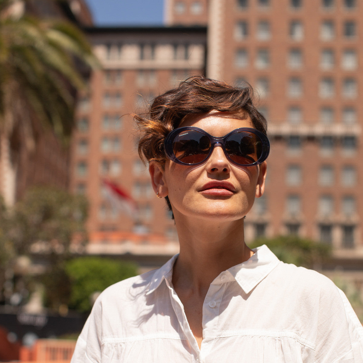 Woman wearing Serengeti Bacall sunglasses