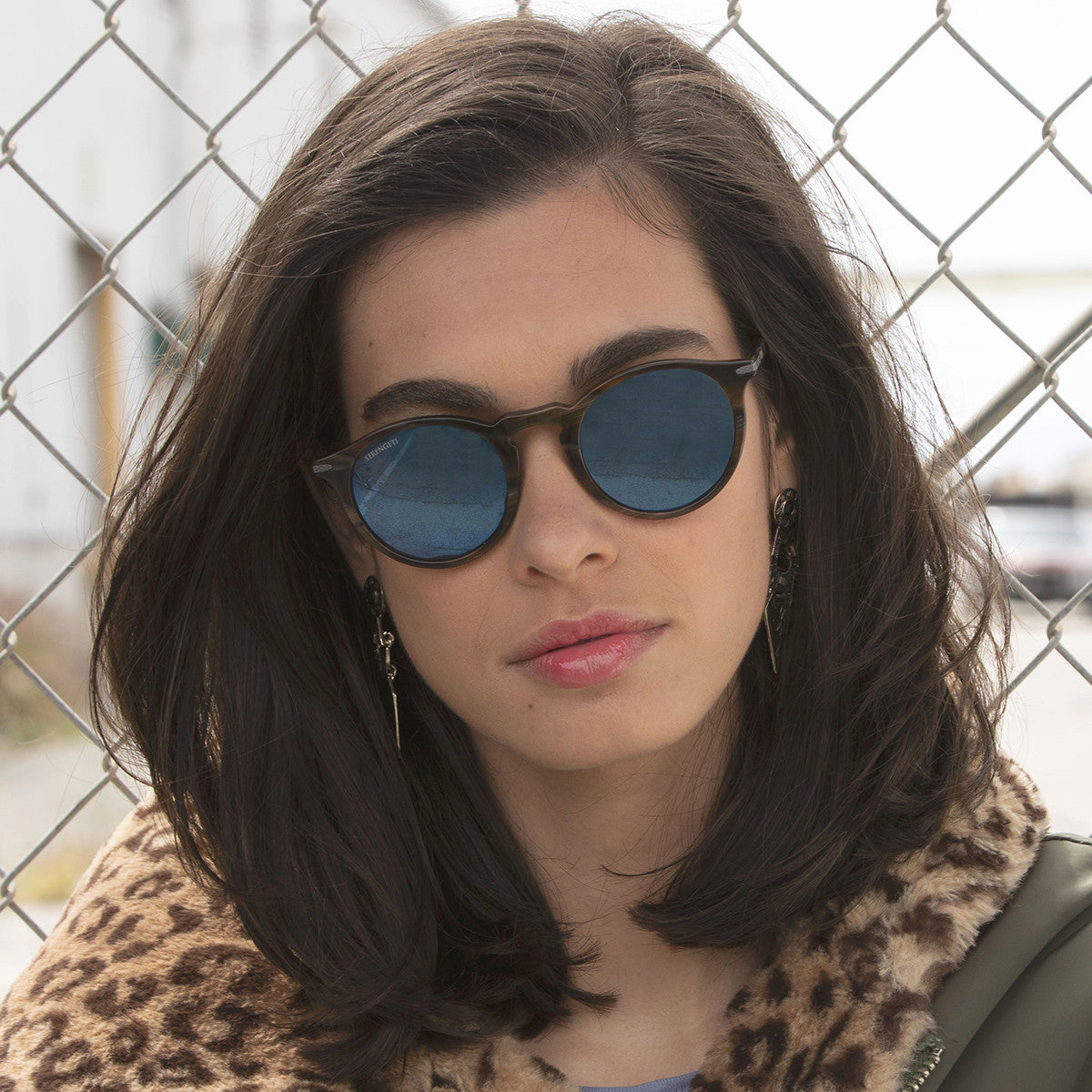 Woman wearing Serengeti Raffaele sunglasses