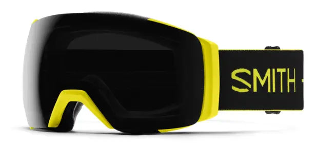 Smith i/o mag xl ski goggles in black with 2 lenses