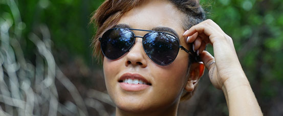 Person wearing Tifosi Shwae sunglasses