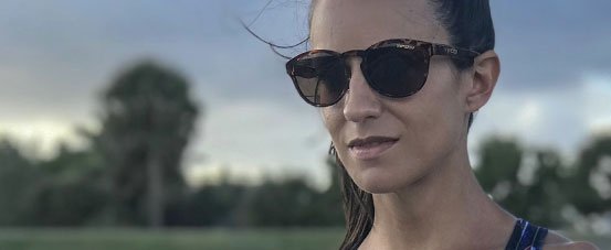 Woman wearing Tifosi Svago sunglasses