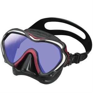 Dark Metallic Red (MDRA)