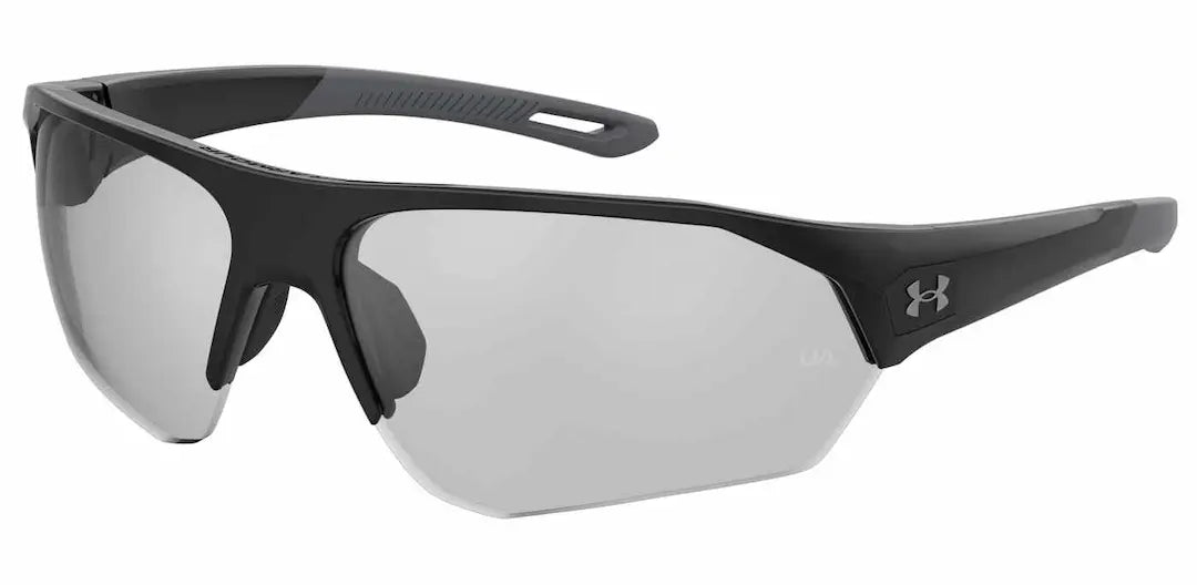 Under Armour Playmaker sunglasses UA-001 in black with photochromic lenses