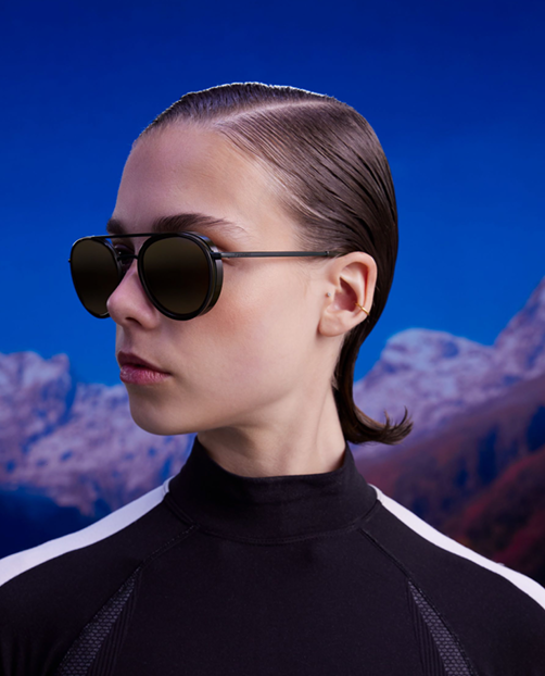 Person wearing Vuarnet Edge 02 sunglasses