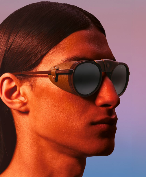 Person wearing Vuarnet Glacier 02 sunglasses