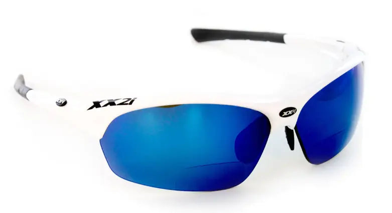 xx2i France 1 Readers in White